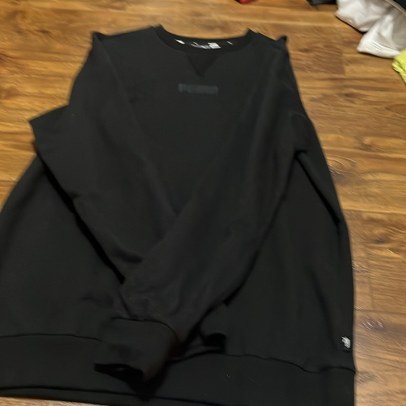 puma black crewneck - Picture 2 of 6